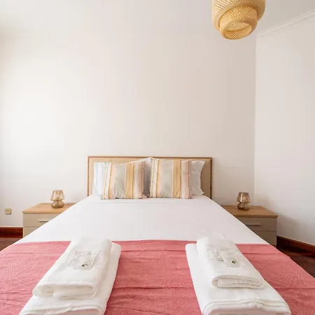 Flat By House And People Apartamento *