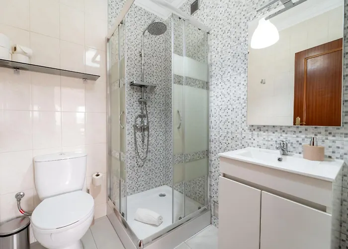 Flat By House And People * Viana do Castelo