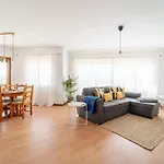 Flat By House And People * Viana do Castelo
