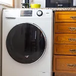 Flat By House And People Appartamento *