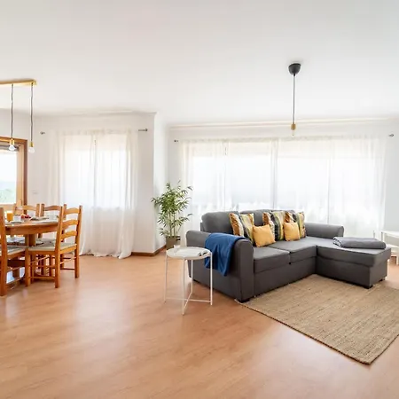 Flat By House And People * Viana do Castelo