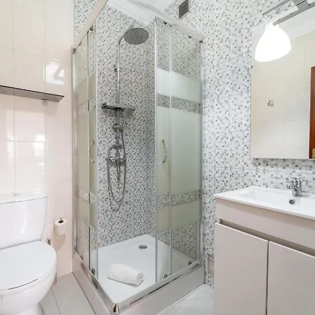 Flat By House And People * Viana do Castelo