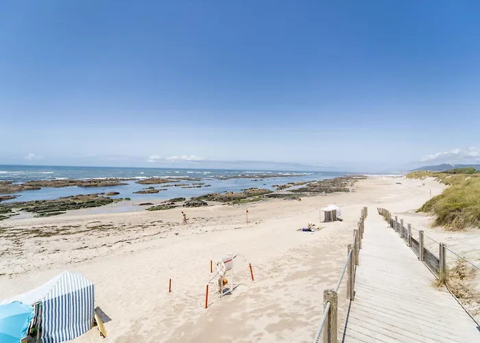 Flat By House And People Viana do Castelo